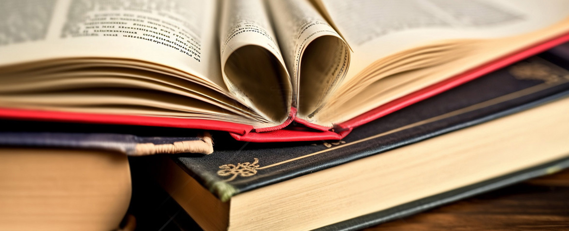 感應(yīng)加熱設(shè)備,淬火機(jī)床,高頻焊機(jī),中頻熔煉爐,鍛造爐,退火設(shè)備,超音頻感應(yīng)加熱設(shè)備,熔煉爐,東莞海德維科技有限公司