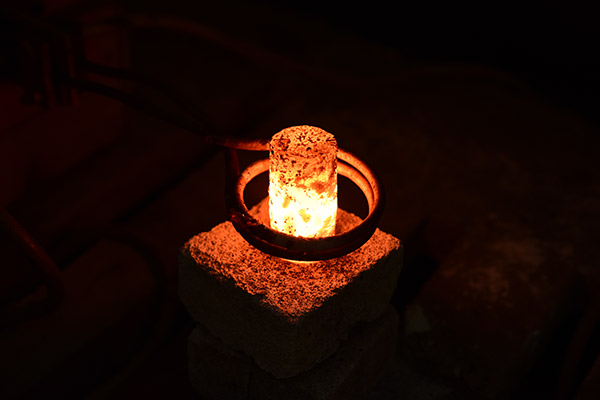 中頻感應(yīng)加熱機(jī)生產(chǎn)