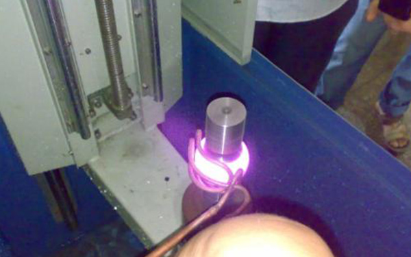 高頻感應(yīng)加熱淬火機(jī)床要求